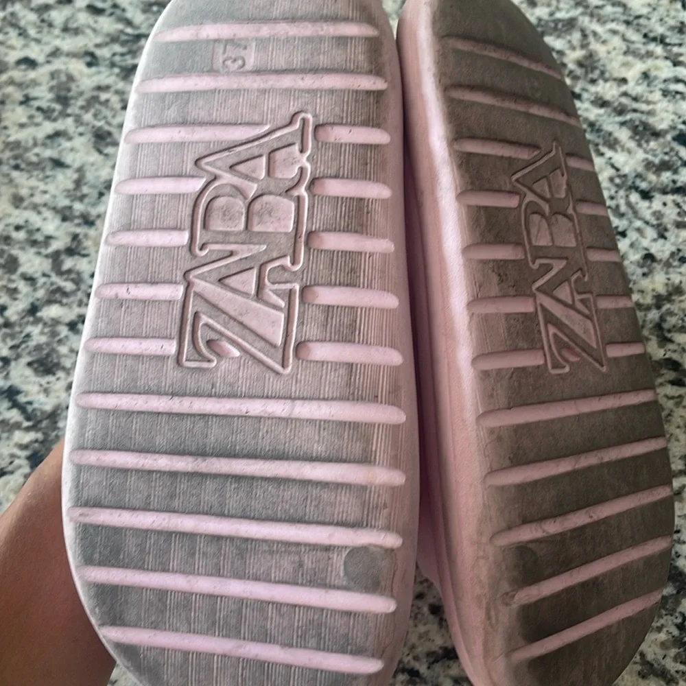 Zara Kids Pink Care Bear Pool Slides - Size EU 37 / US‎ Kids 5